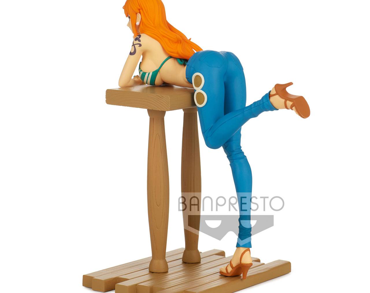 Nami Leaning - One Piece The Grandline Journey Banpresto