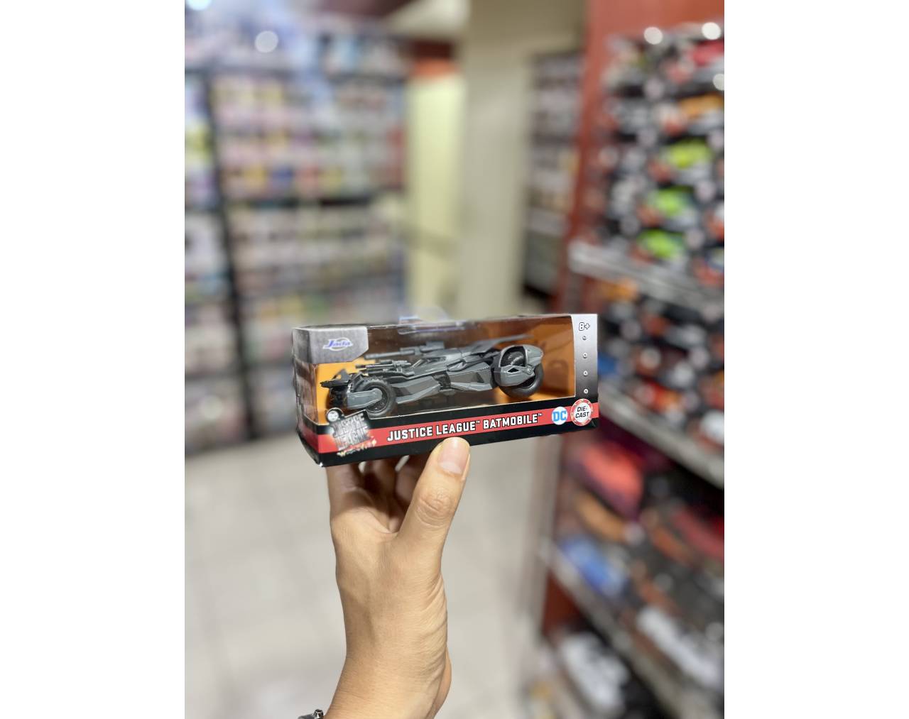 Batmobile (Justice League) Escala 1:32 - DC Justice League Jada Toys